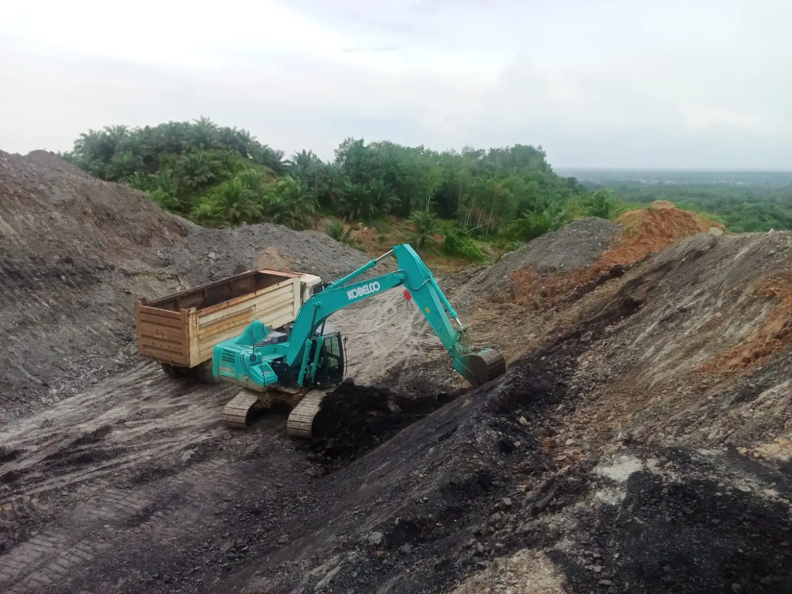 932cab07-254e-4b98-ba89-f1d40e6a3df12